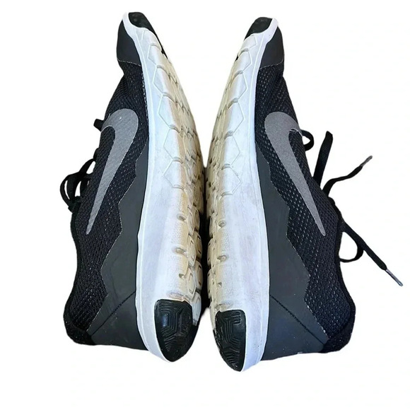 Nike Black Sneakers Size 9.5 - Picture 5 of 6